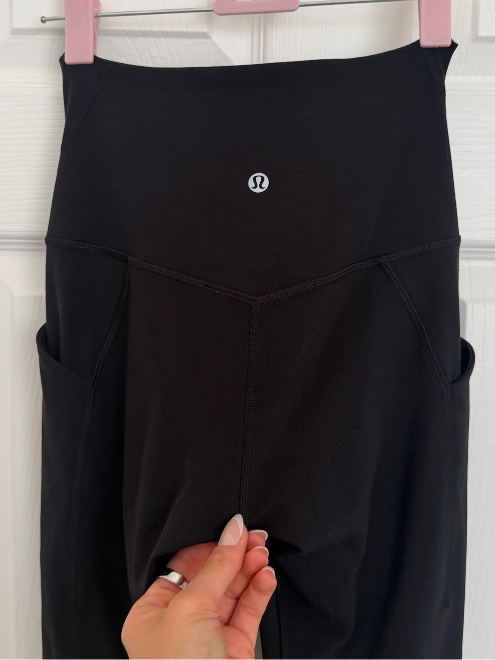 Lululemon Aligns w/ Pockets in Black - Picture 9 of 16
